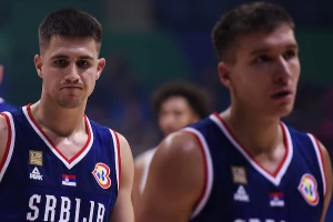 Veliko srce Bogdana i Vanje - Donirali lopte i dresove KK Jastrebac